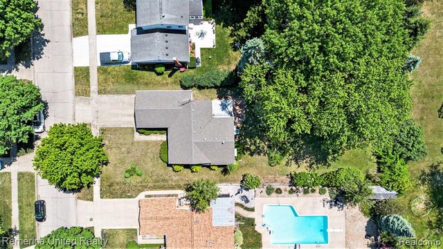 9135 Manton Avenue, Plymouth, MI 48170