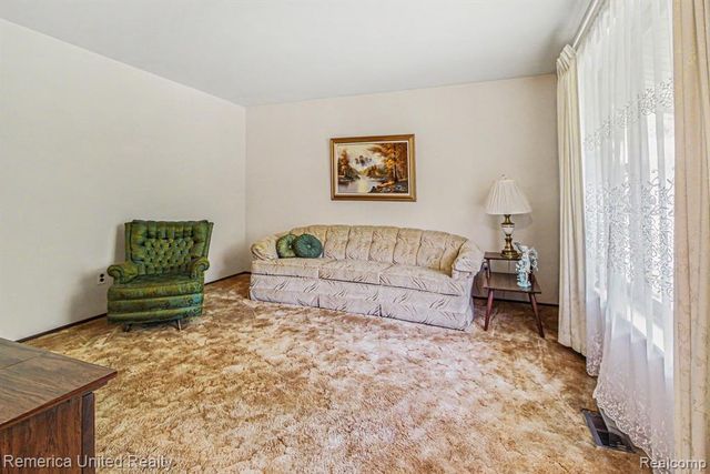 9135 Manton Avenue, Plymouth, MI 48170