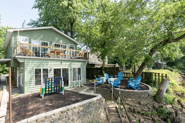 1502 Island Boulevard, Lowell, IN 46356