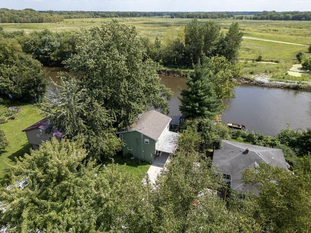 1502 Island Boulevard, Lowell, IN 46356