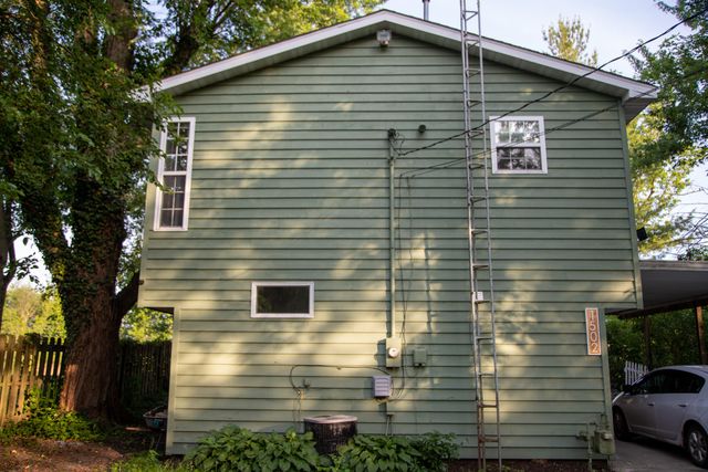 1502 Island Boulevard, Lowell, IN 46356