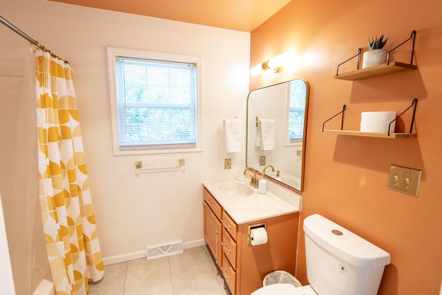 1502 Island Boulevard, Lowell, IN 46356