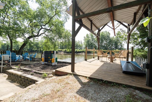 1502 Island Boulevard, Lowell, IN 46356