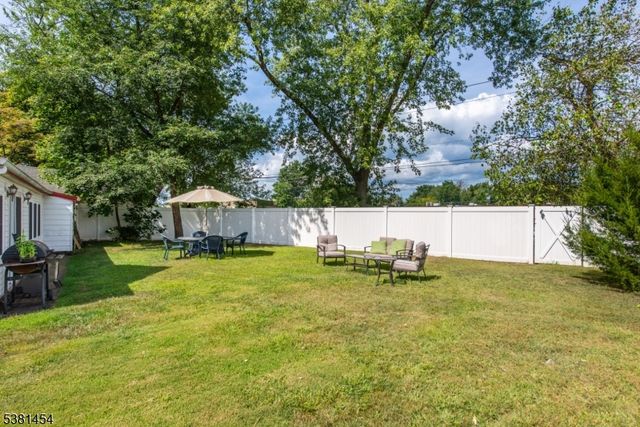 55 Fairfield Rd, Fairfield Twp., NJ 07004