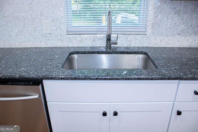 1962 Village Parkway SE, Smyrna, GA 30080