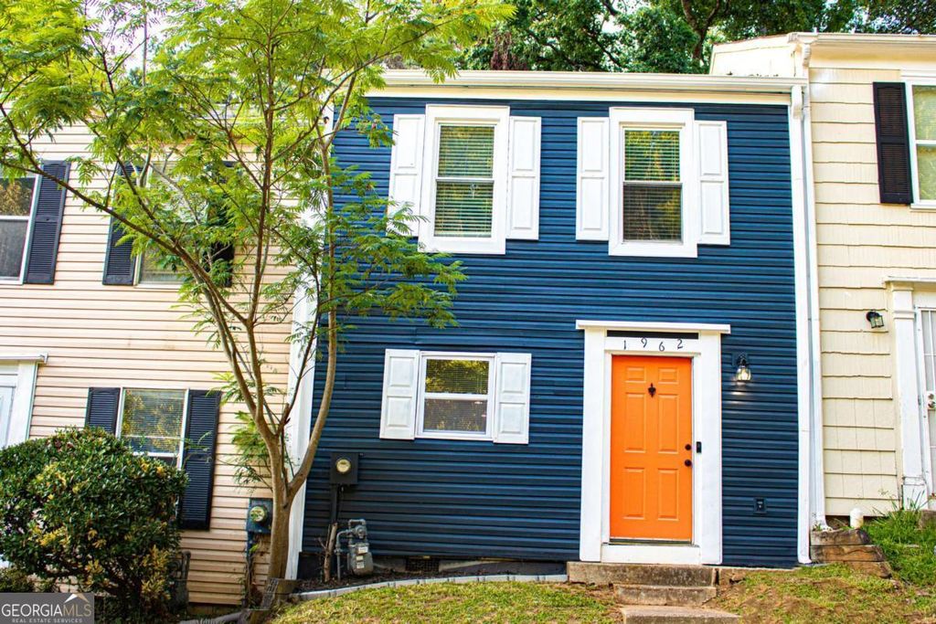 1962 Village Parkway SE, Smyrna, GA 30080