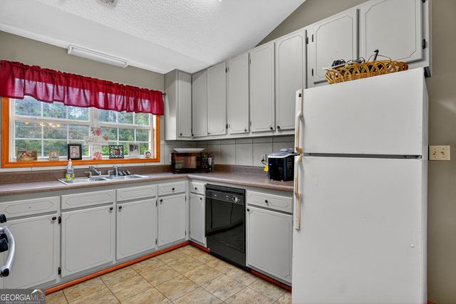 96 Old Chipley Road, Pine Mountain, GA 31822