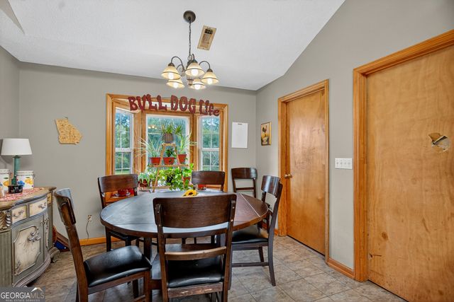 96 Old Chipley Road, Pine Mountain, GA 31822