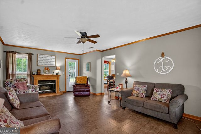 96 Old Chipley Road, Pine Mountain, GA 31822