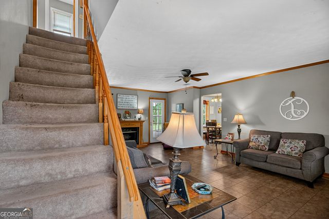 96 Old Chipley Road, Pine Mountain, GA 31822