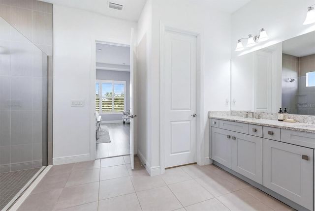 4950 KIVA CIRCLE, Bradenton, FL 34211
