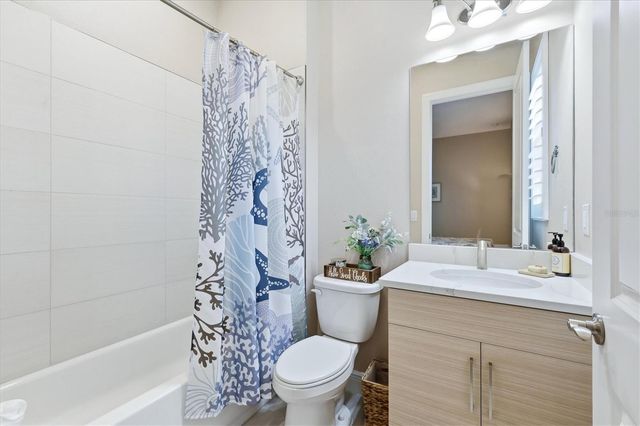 4950 KIVA CIRCLE, Bradenton, FL 34211