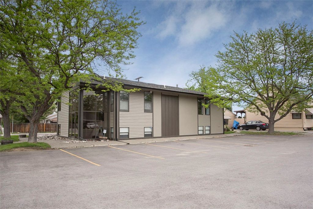 2139 Broadwater Ave, Billings, MT 59102