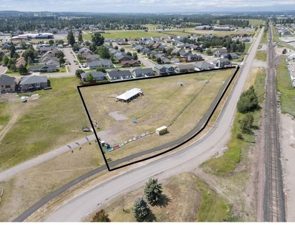 165 Veteran Drive, Columbia Falls, MT 59912