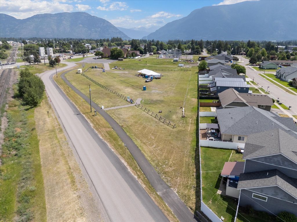 165 Veteran Drive, Columbia Falls, MT 59912 photo 3