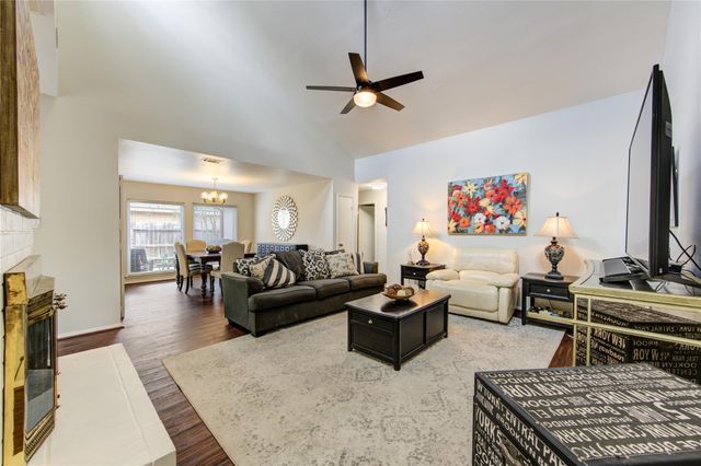 12147 Ella Lee Lane, Houston, TX 77077