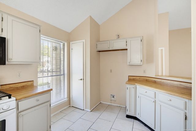 4326 KATRINA LN, San Antonio, TX 78222