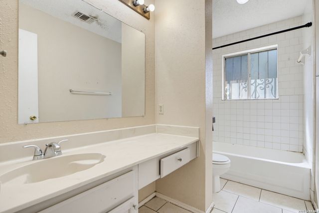 4326 KATRINA LN, San Antonio, TX 78222