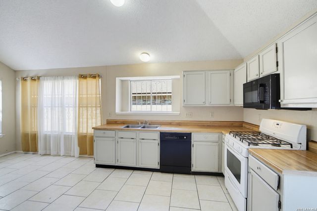4326 KATRINA LN, San Antonio, TX 78222