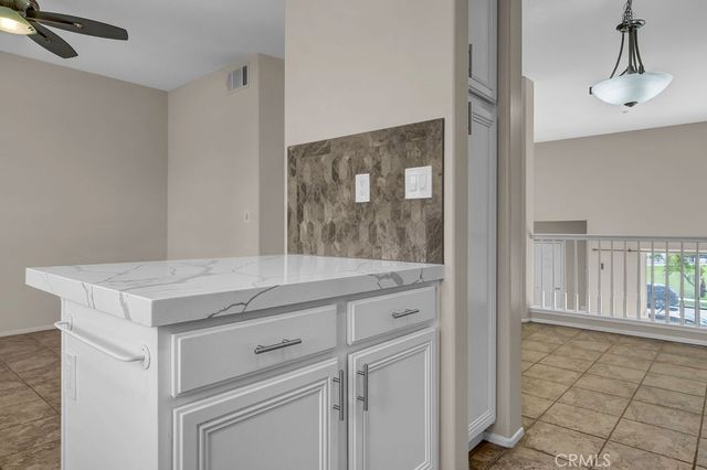 210 Timberwood, Irvine, CA 92620