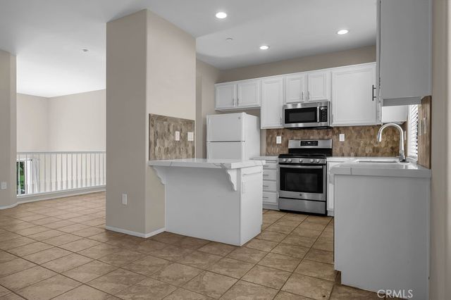 210 Timberwood, Irvine, CA 92620