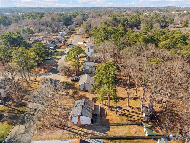 2318 Edenbrook Dr, Henrico, VA 23228