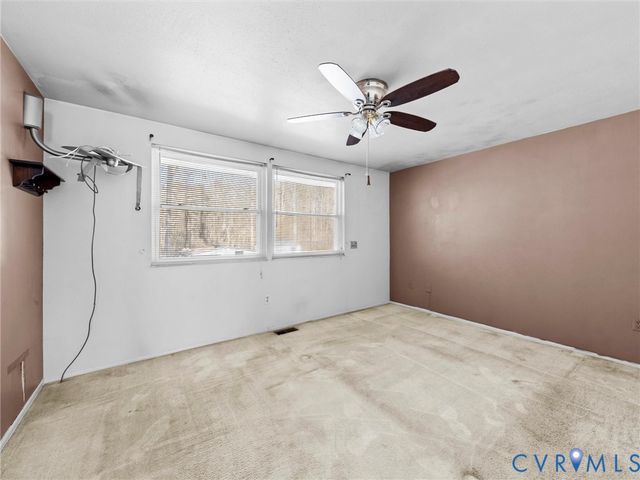 2318 Edenbrook Dr, Henrico, VA 23228