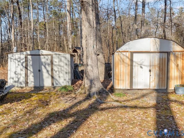 2318 Edenbrook Dr, Henrico, VA 23228