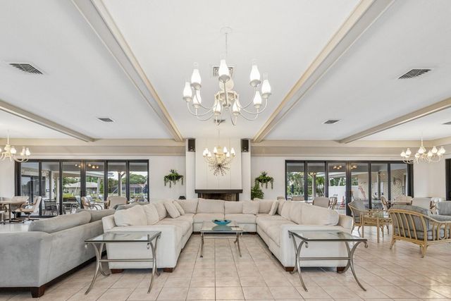 160 Cypress Club Drive Unit 612, Pompano Beach, FL 33060