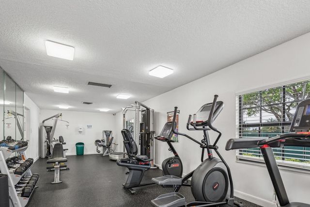 160 Cypress Club Drive Unit 612, Pompano Beach, FL 33060