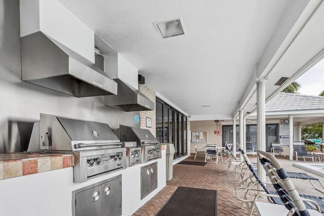 160 Cypress Club Drive Unit 612, Pompano Beach, FL 33060