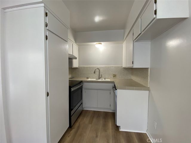 320 N Stoneman Avenue, Alhambra, CA 91801