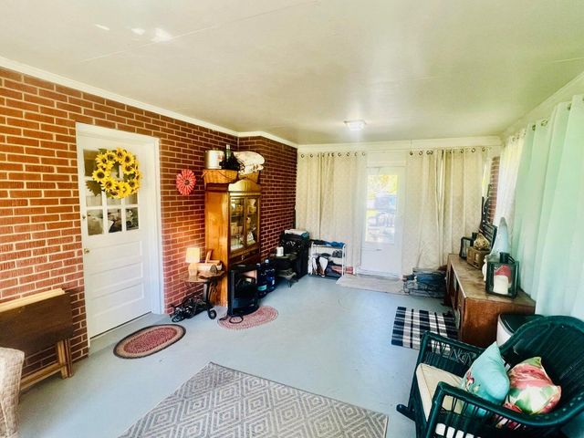 10321 Old Shilling RD, Bent Mountain, VA 24059