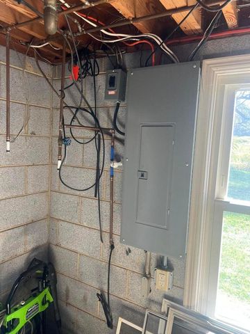 10321 Old Shilling RD, Bent Mountain, VA 24059