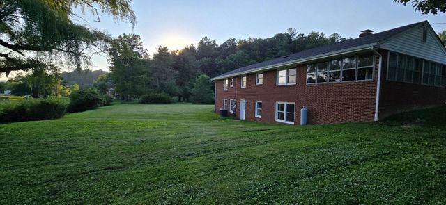 10321 Old Shilling RD, Bent Mountain, VA 24059