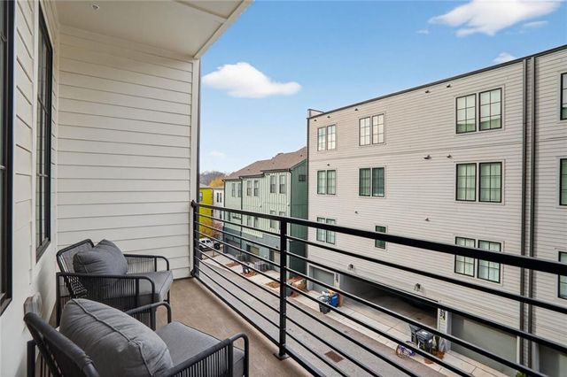 1291 Longreen NW Terrace 7, Atlanta, GA 30318