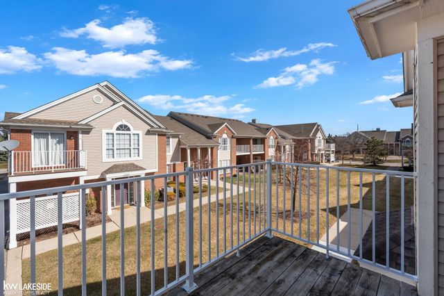 16431 Dominion Drive, Macomb, MI 48044