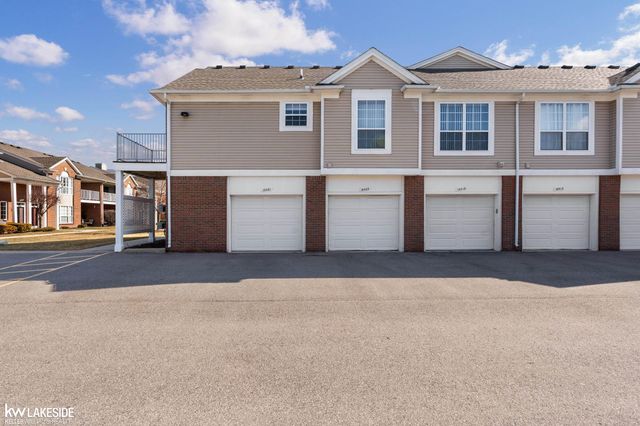 16431 Dominion Drive, Macomb, MI 48044