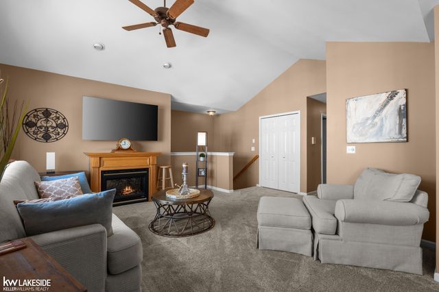 16431 Dominion Drive, Macomb, MI 48044