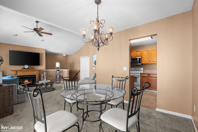 16431 Dominion Drive, Macomb, MI 48044