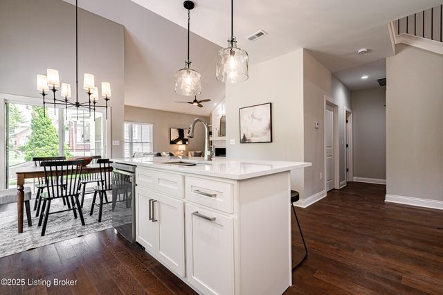 109 Wellston Pl, Louisville, KY 40207