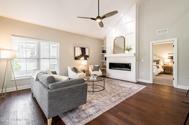 109 Wellston Pl, Louisville, KY 40207