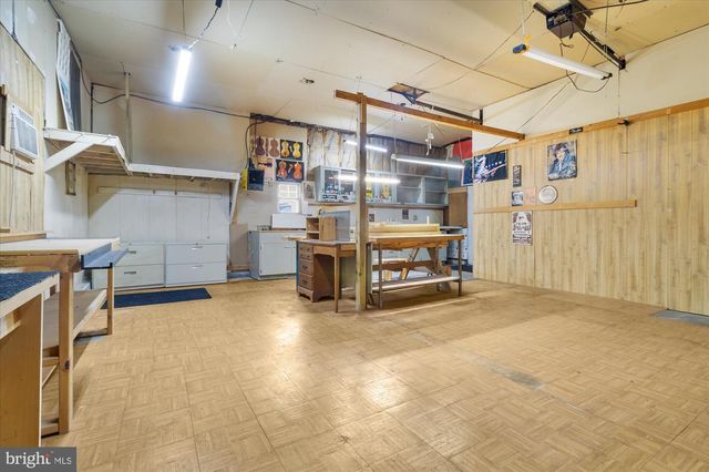 1933 CLEARVIEW AVE, Jeffersonville, PA 19403