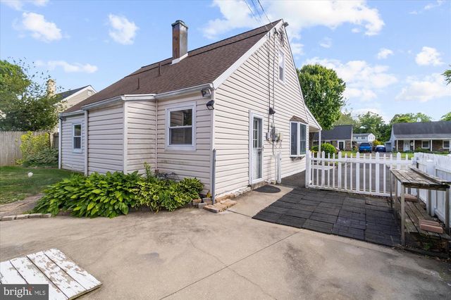 1933 CLEARVIEW AVE, Jeffersonville, PA 19403
