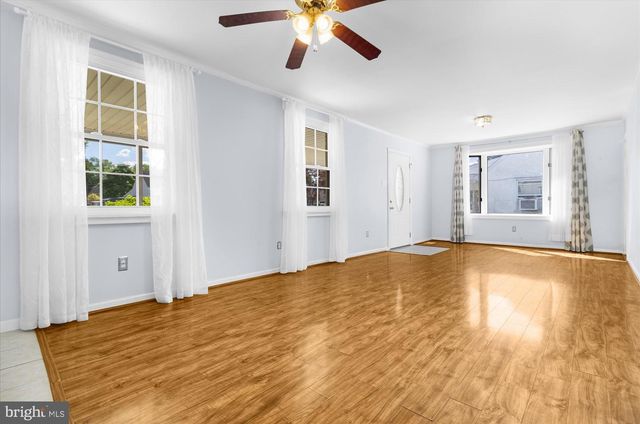 1933 CLEARVIEW AVE, Jeffersonville, PA 19403