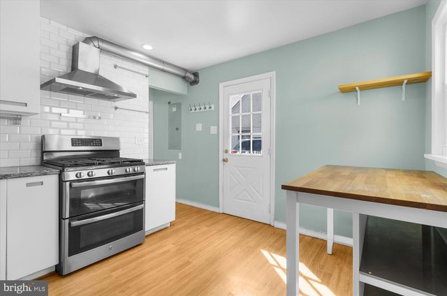 1933 CLEARVIEW AVE, Jeffersonville, PA 19403