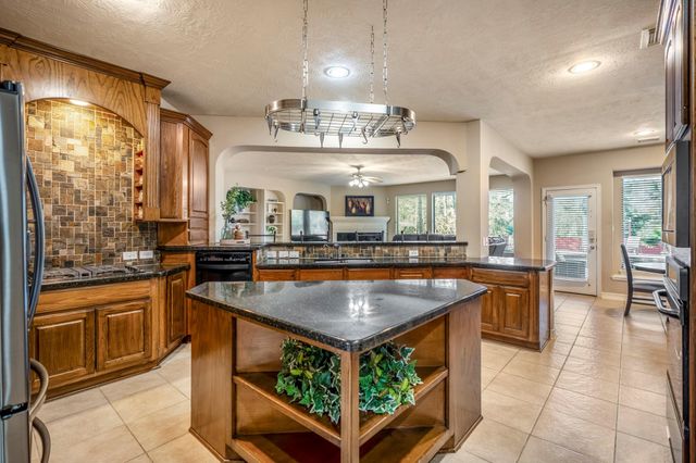 9003 Argonne Stone Lane, Conroe, TX 77302