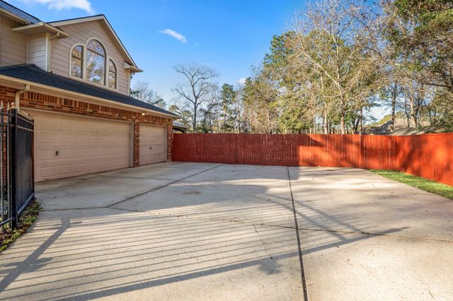 9003 Argonne Stone Lane, Conroe, TX 77302