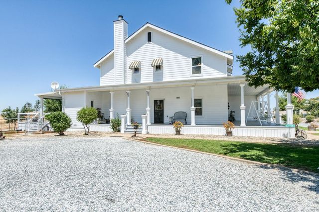 1969 Pederson Avenue, Sanger, CA 93657