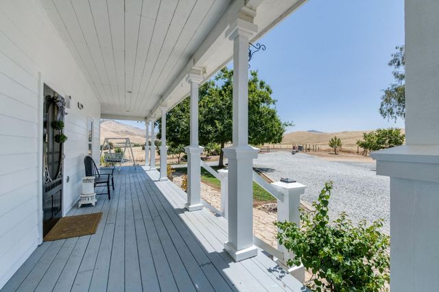 1969 Pederson Avenue, Sanger, CA 93657